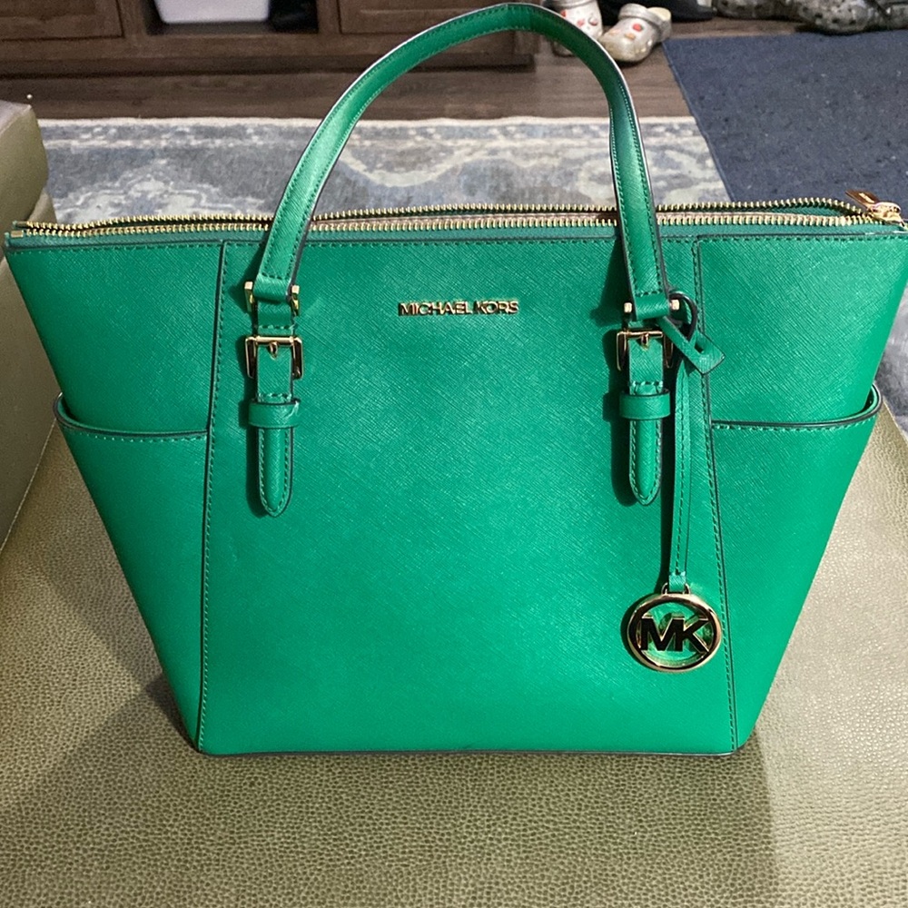 Michael Kors tote